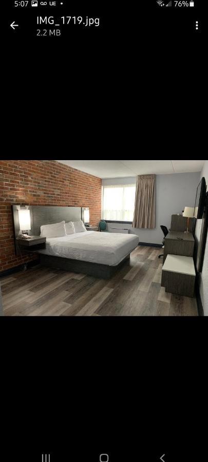 Travelodge By Wyndham Беррі Екстер'єр фото