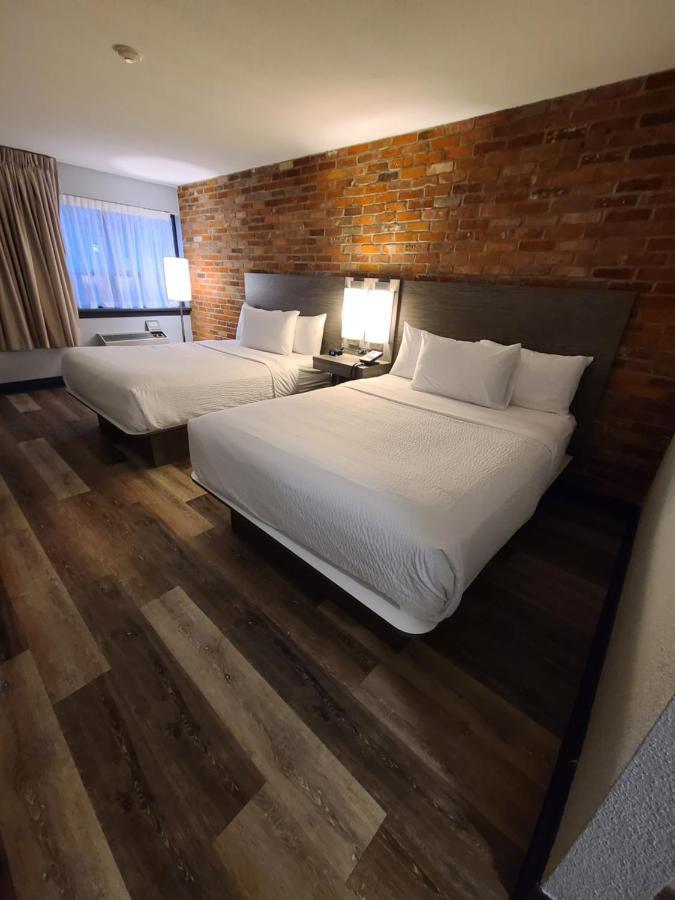 Travelodge By Wyndham Беррі Екстер'єр фото