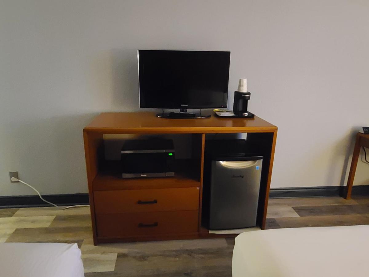 Travelodge By Wyndham Беррі Екстер'єр фото