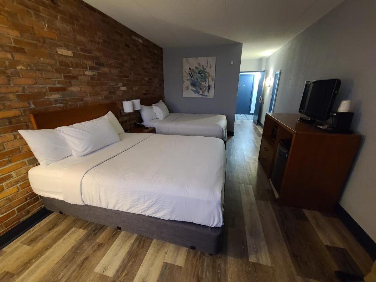 Travelodge By Wyndham Беррі Екстер'єр фото