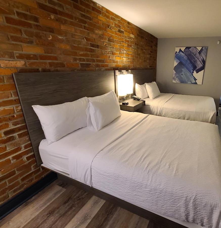 Travelodge By Wyndham Беррі Екстер'єр фото
