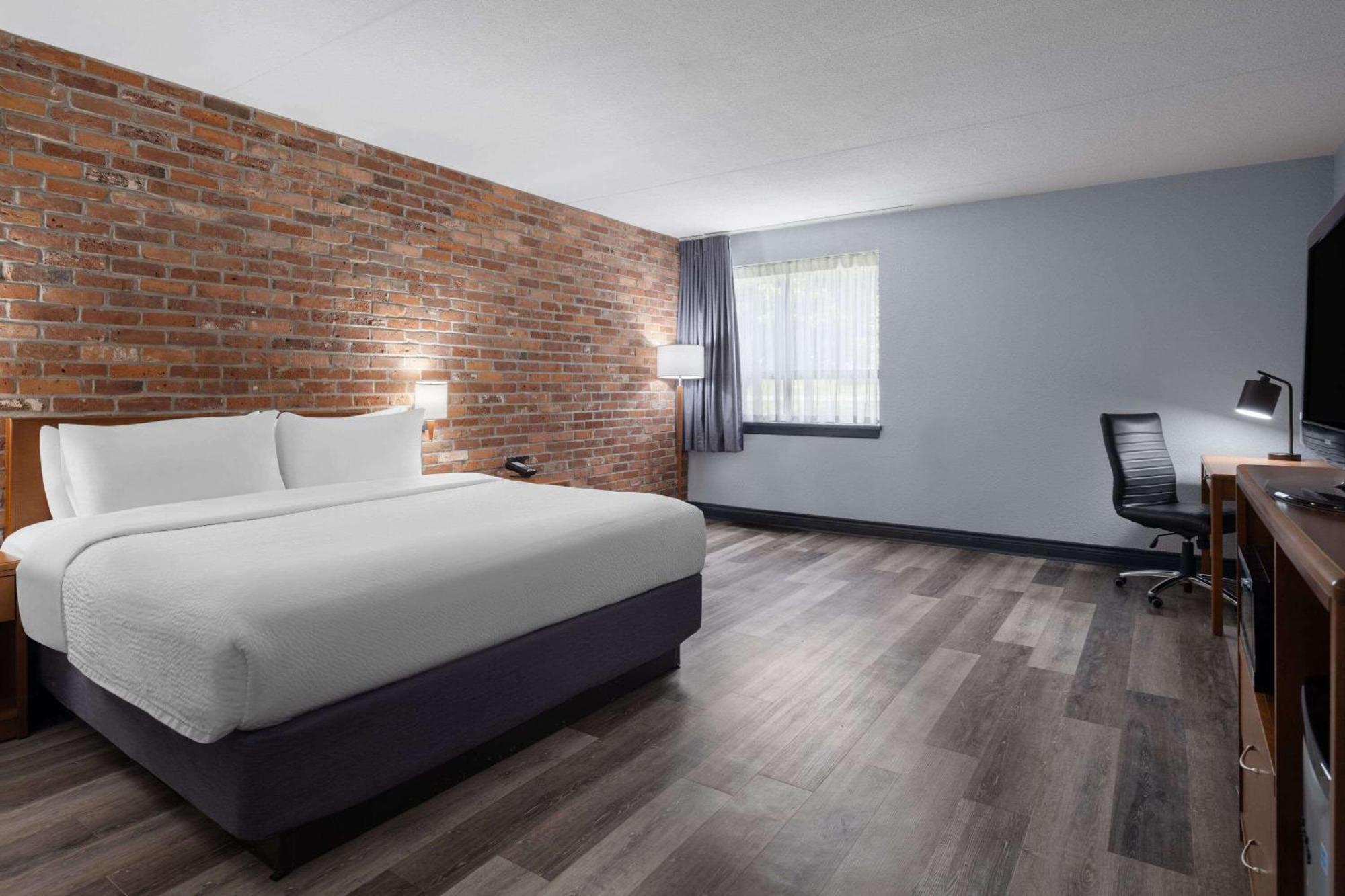 Travelodge By Wyndham Беррі Екстер'єр фото