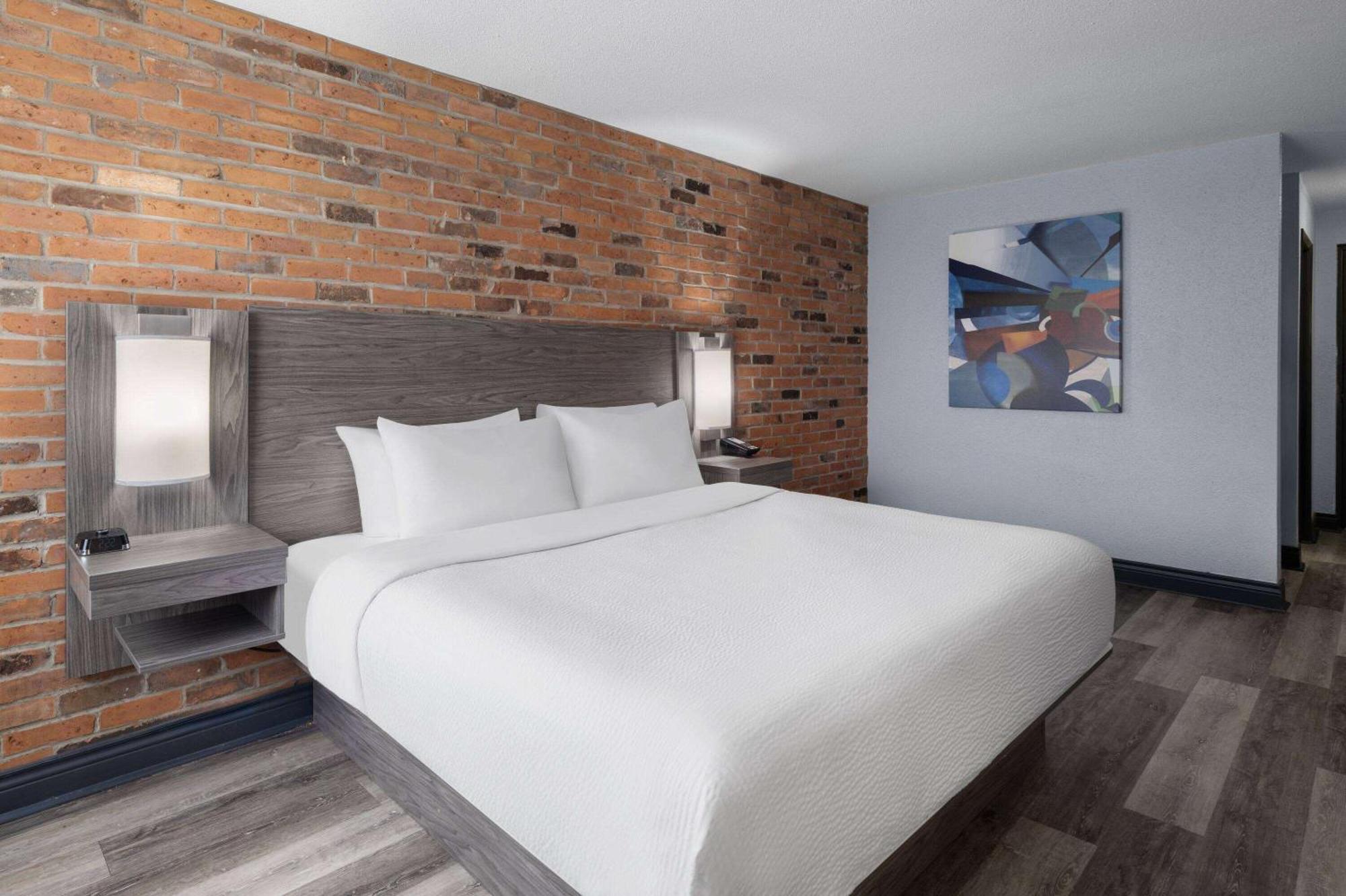 Travelodge By Wyndham Беррі Екстер'єр фото