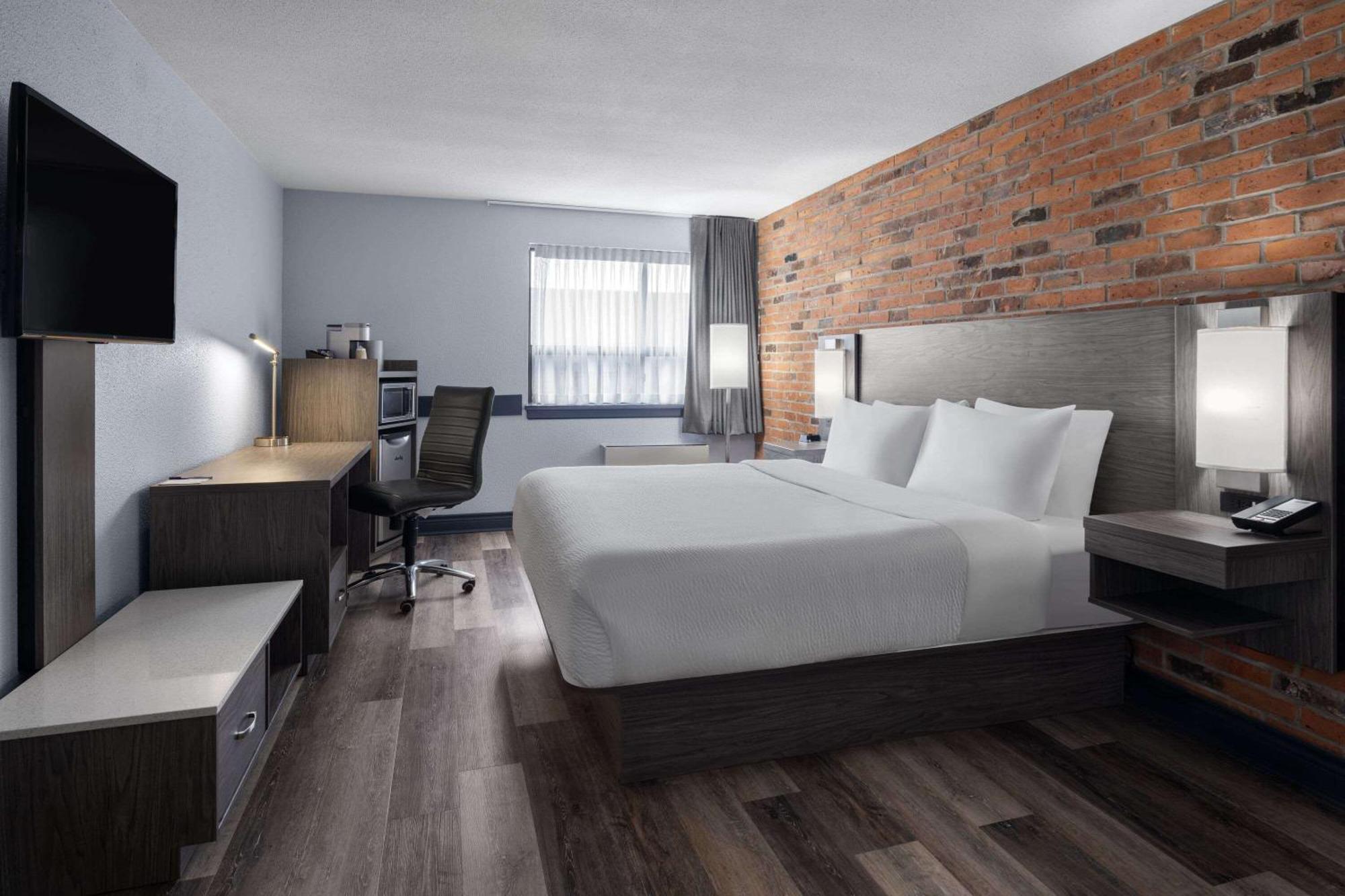 Travelodge By Wyndham Беррі Екстер'єр фото