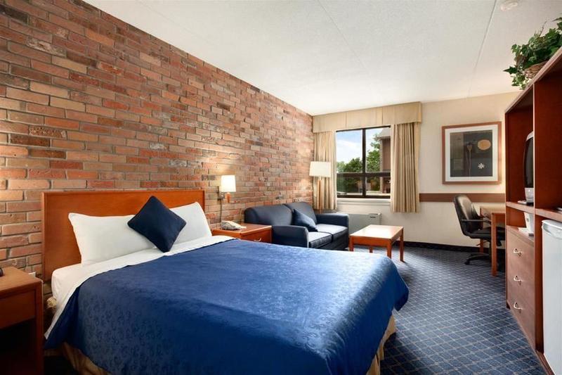 Travelodge By Wyndham Беррі Екстер'єр фото
